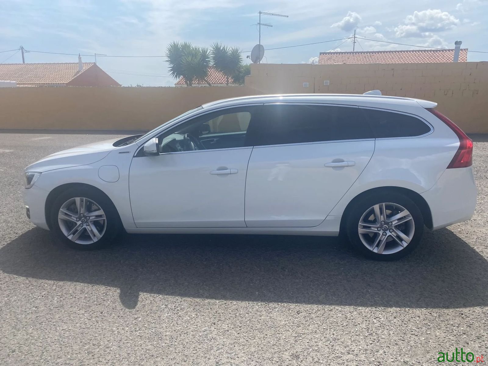 2016' Volvo V60 photo #4