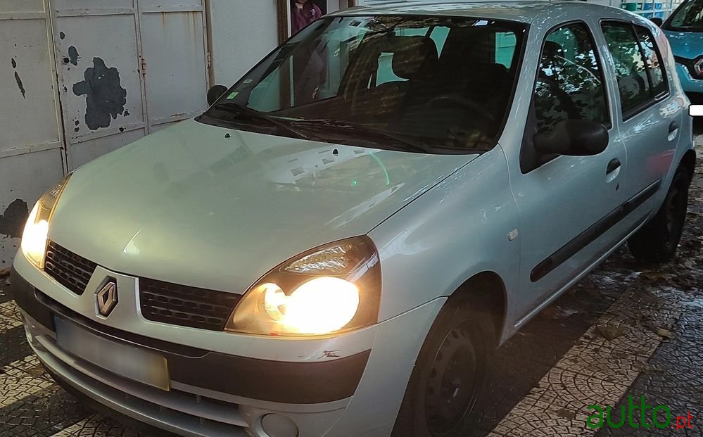 2003' Renault Clio 1.5 Dci Authentique photo #3