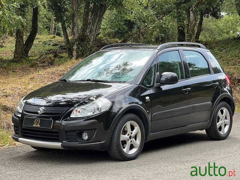 2008' Suzuki SX4 photo #3
