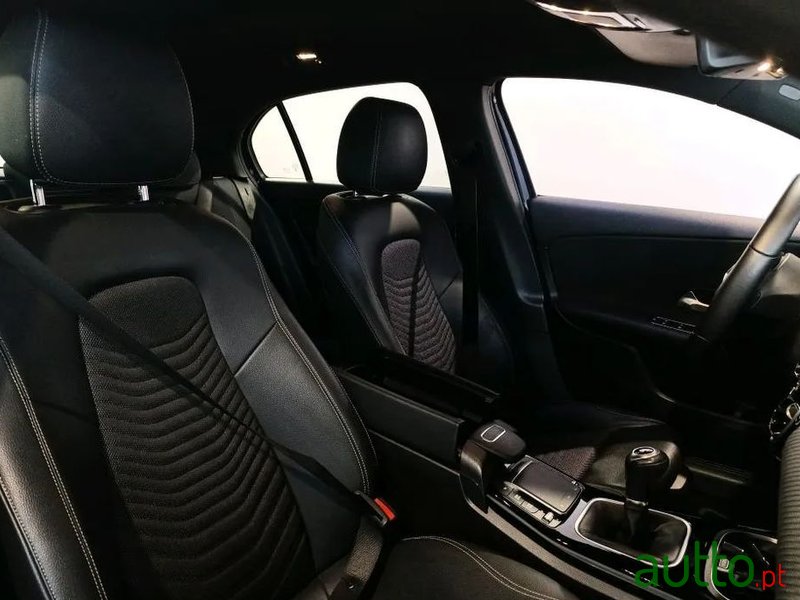 2020' Mercedes-Benz Classe A D Style photo #3