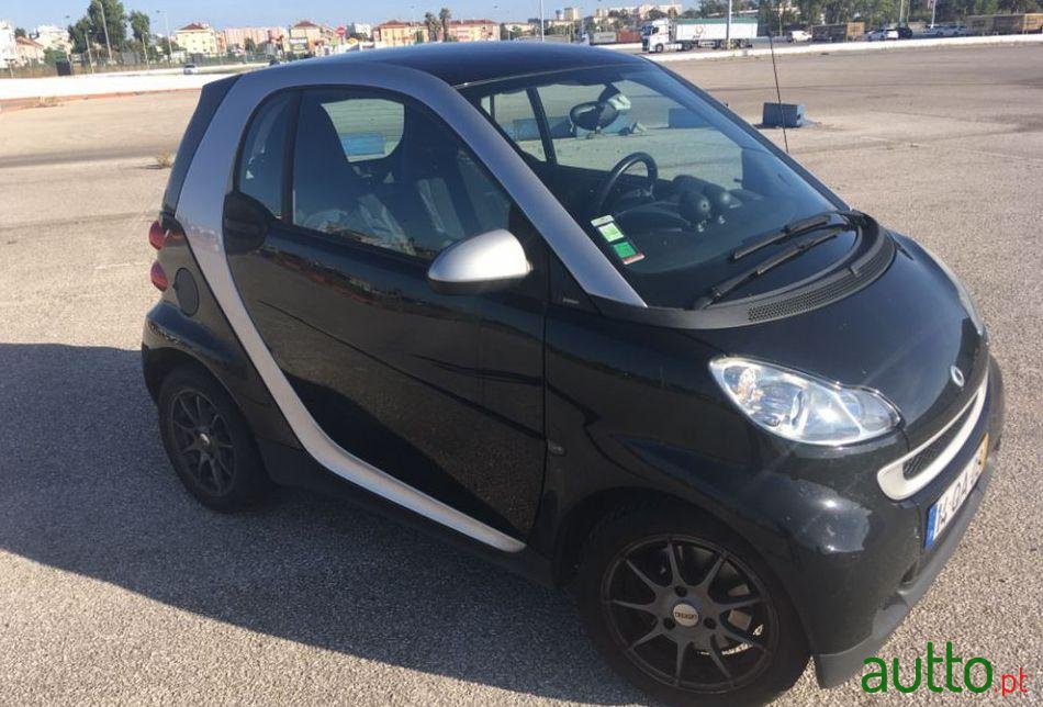 2010' Smart Fortwo photo #2