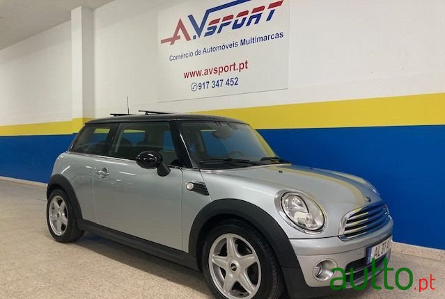 2008' MINI Cooper photo #1