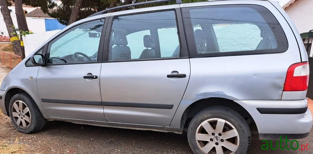 2003' Ford Galaxy 1.9 Tdi Ghia photo #1