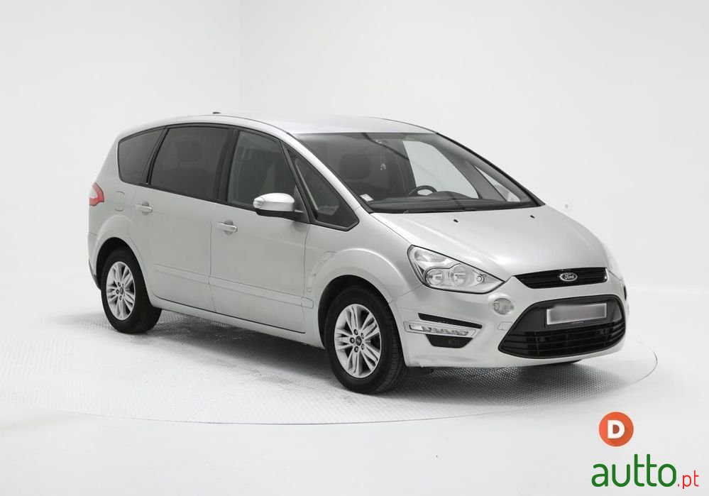 2013' Ford S-Max photo #1