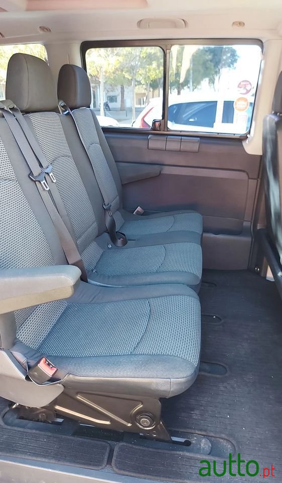 2012' Mercedes-Benz Vito photo #4