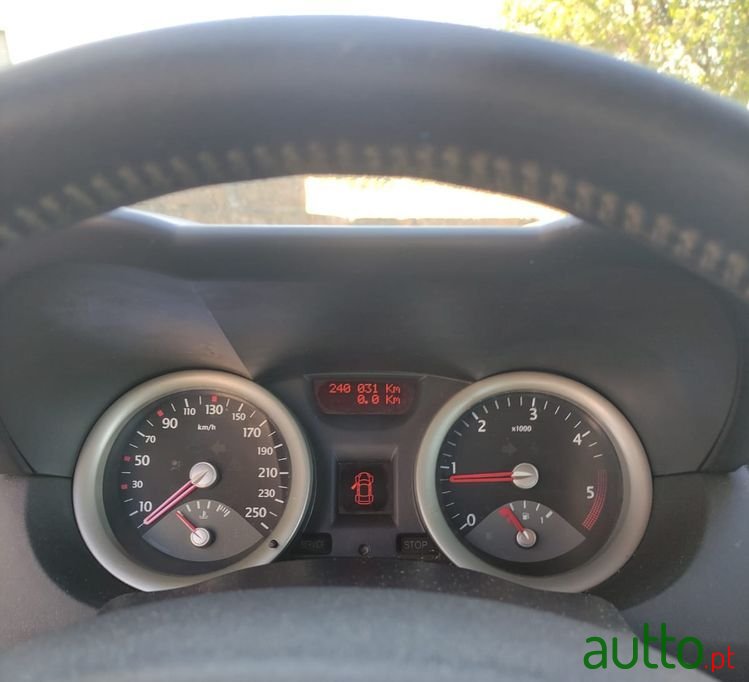 2005' Renault Megane Break photo #5