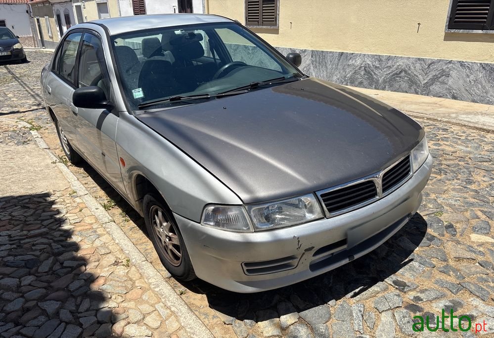2000' Mitsubishi Lancer 1.3 Glx Jll+Abs photo #2
