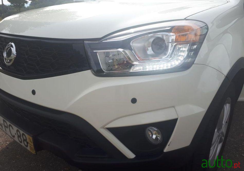 2014' SsangYong Korando photo #2
