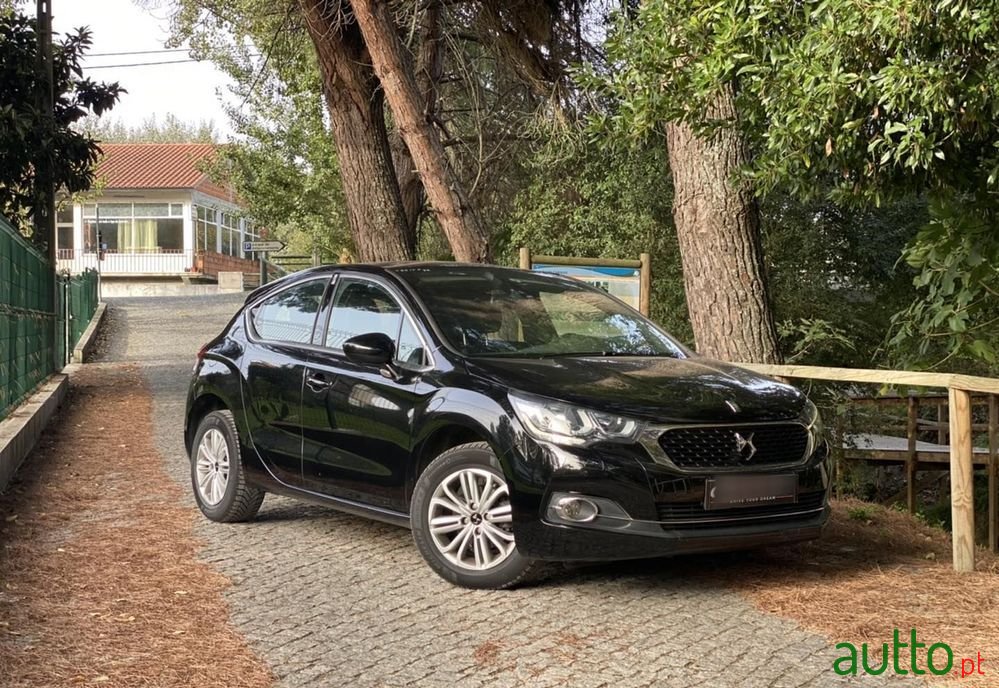 2018' DS Automobiles Ds4 photo #1