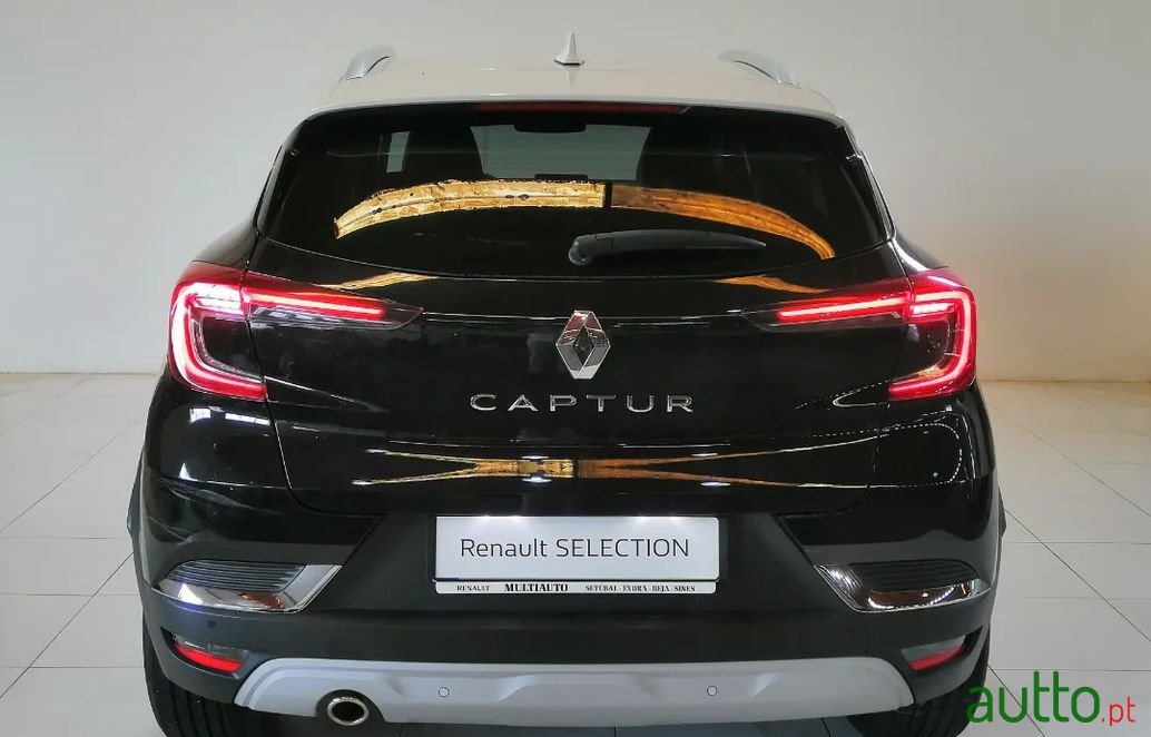 2021' Renault Captur photo #5