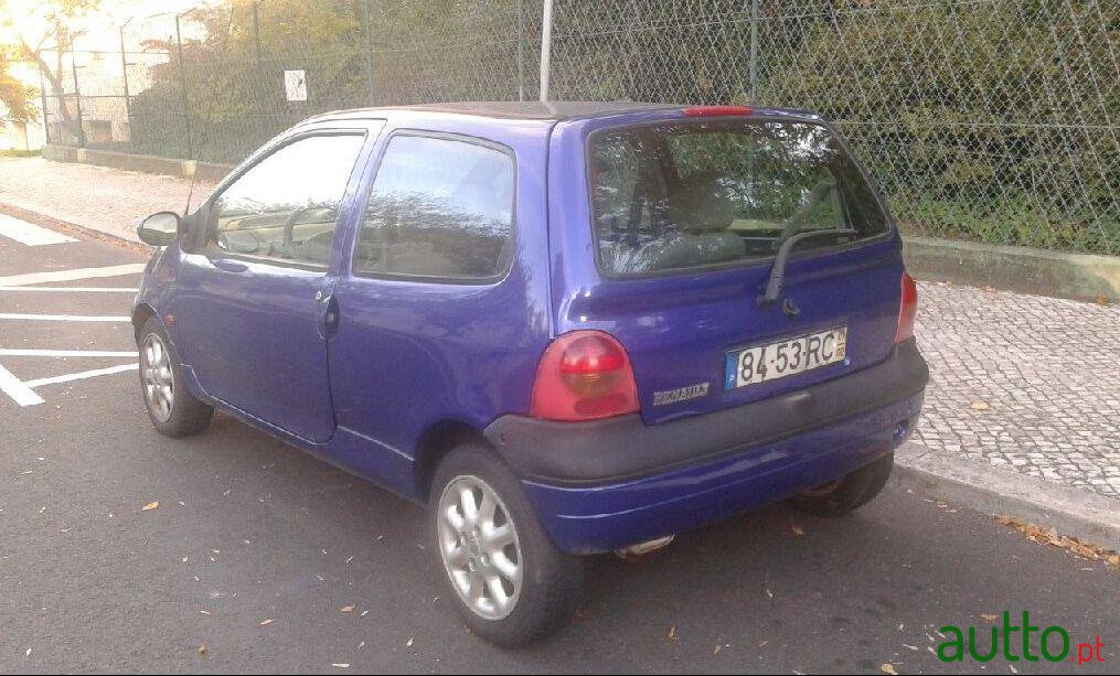 2001' Renault Twingo 1.2 photo #2