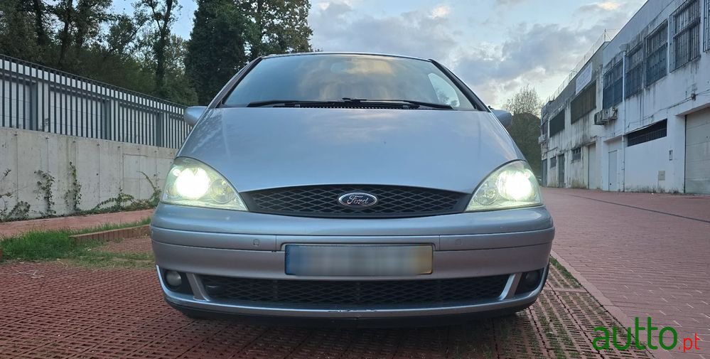 2003' Ford Galaxy 1.9 Tdi Ghia photo #4