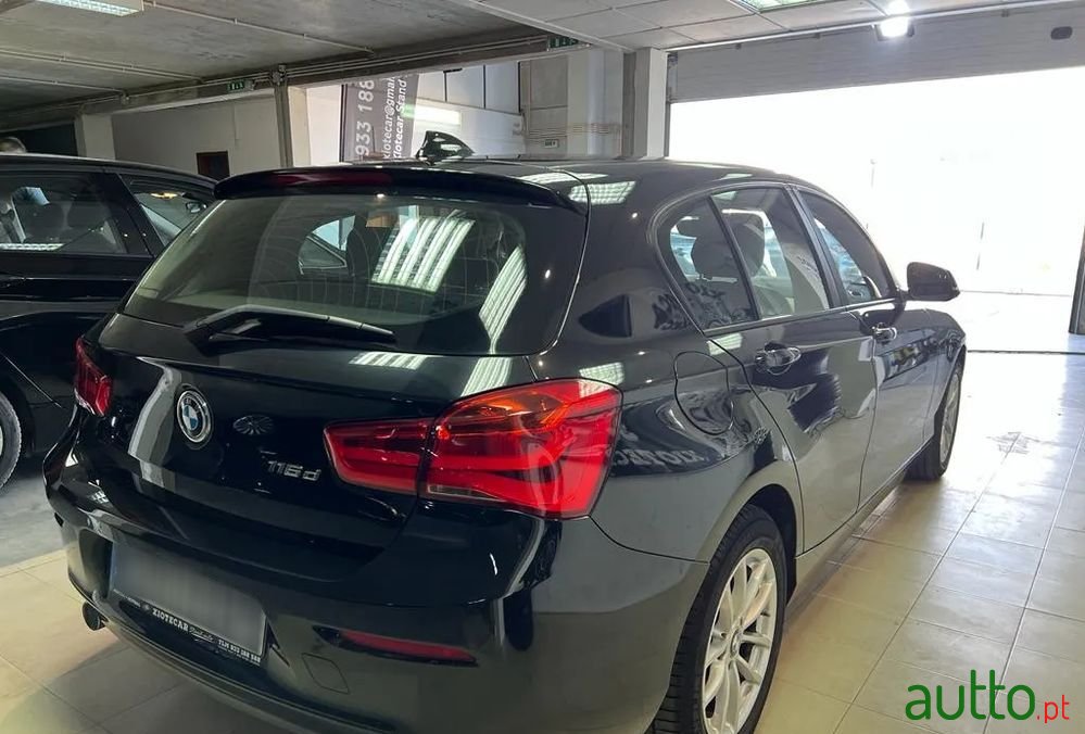 2018' BMW 116 D Advantage Auto photo #5