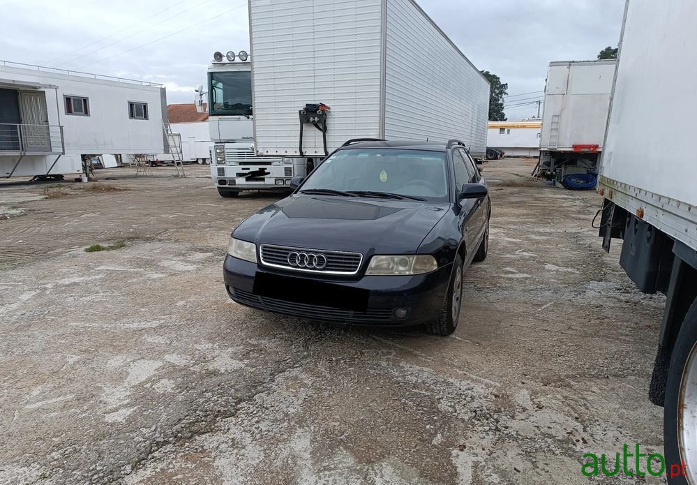 2000' Audi A4 Avant photo #1
