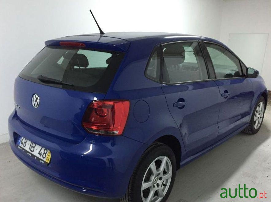 2009' Volkswagen Polo photo #1