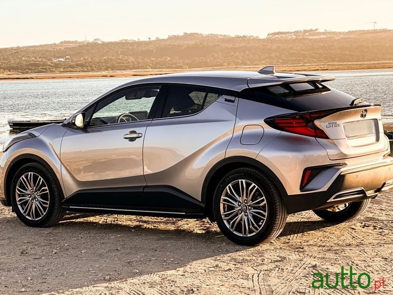 2023' Toyota C-HR photo #3