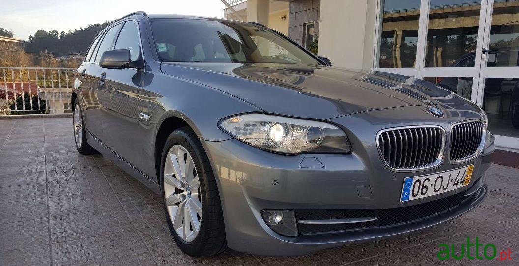 2010' BMW 520 D Touring Automática photo #1