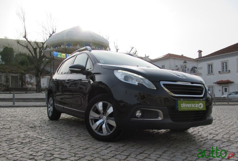 2013' Peugeot 2008 photo #5