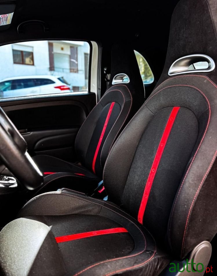 2012' Fiat 500 Abarth photo #4