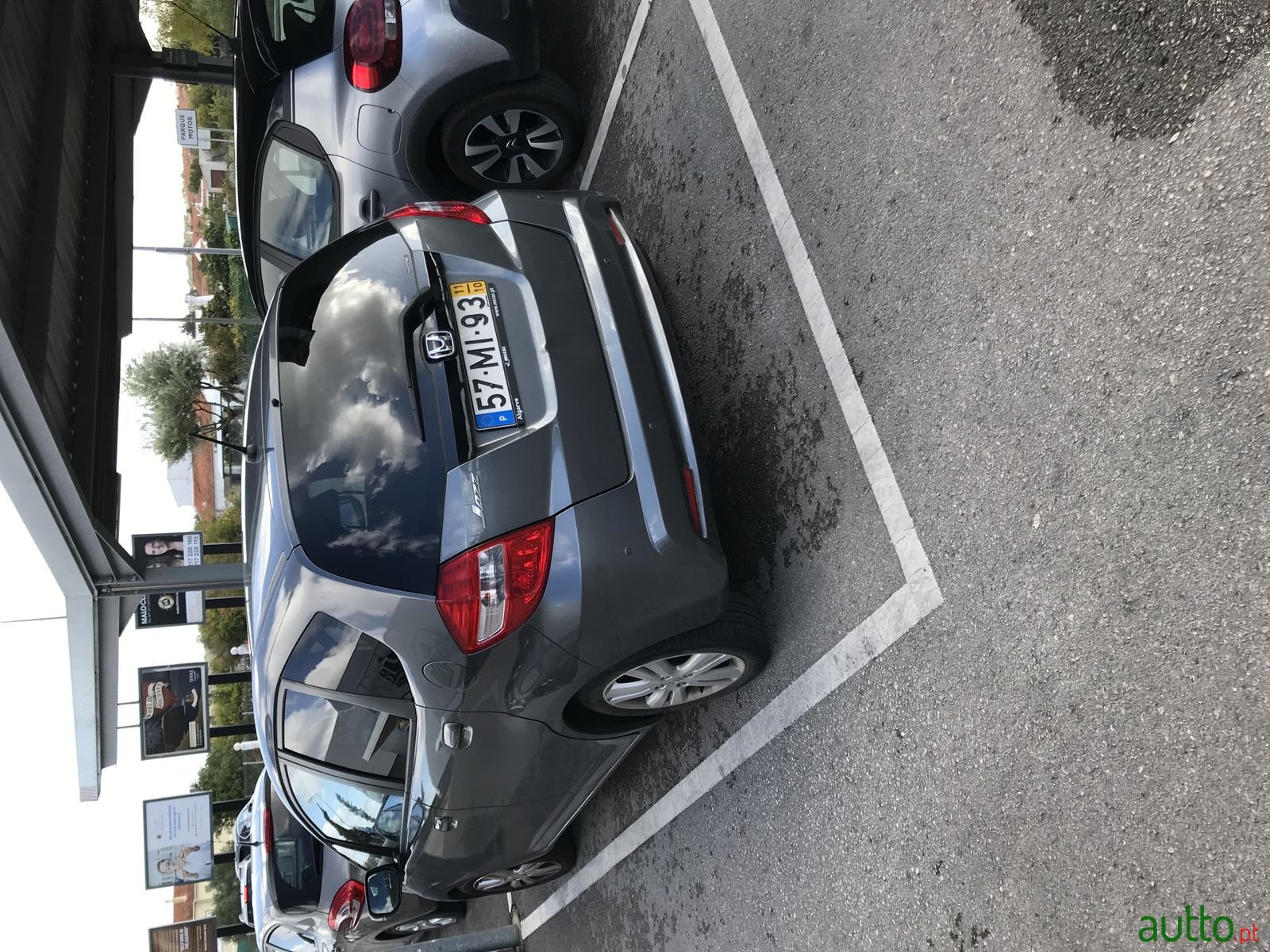 2011' Honda Jazz photo #1