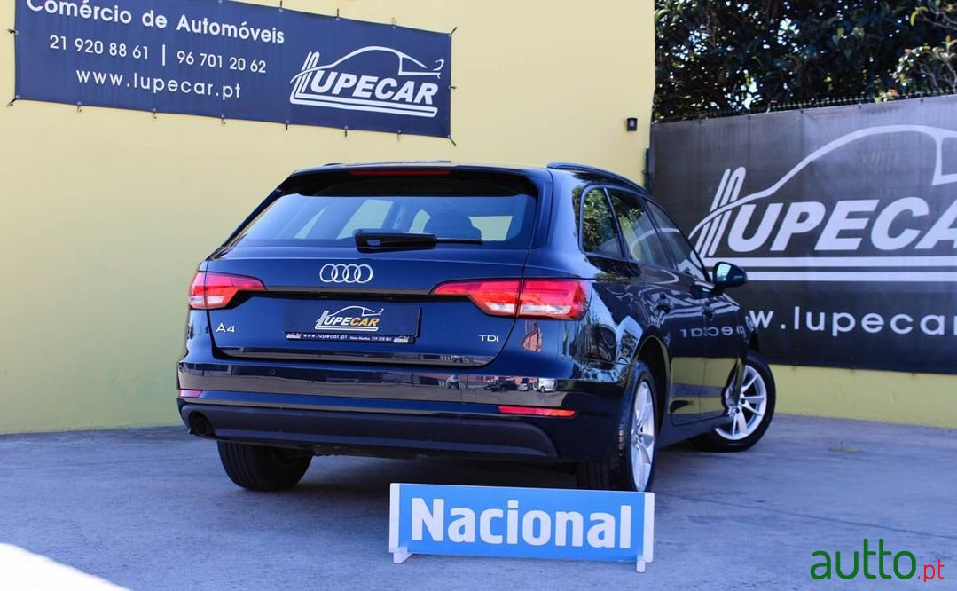 2016' Audi A4 Avant photo #2