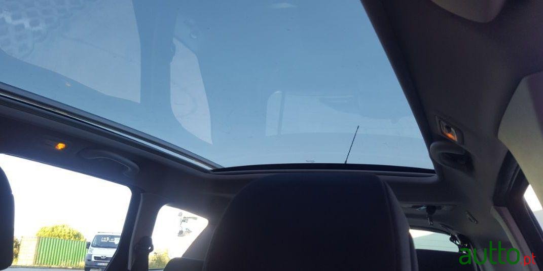 2008' Peugeot 308 Sw photo #5