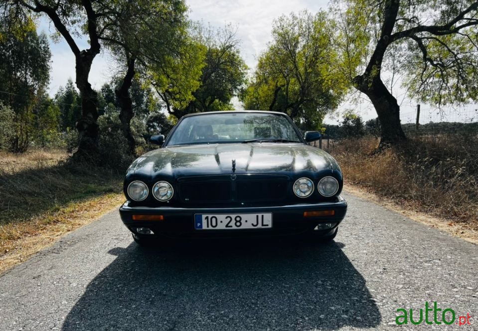 1997' Jaguar XJR photo #2
