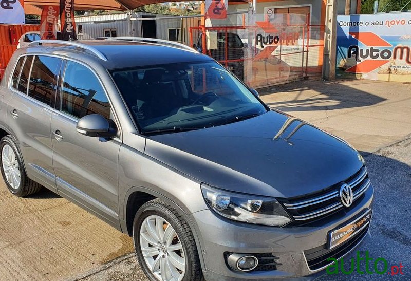 2014' Volkswagen Tiguan photo #5