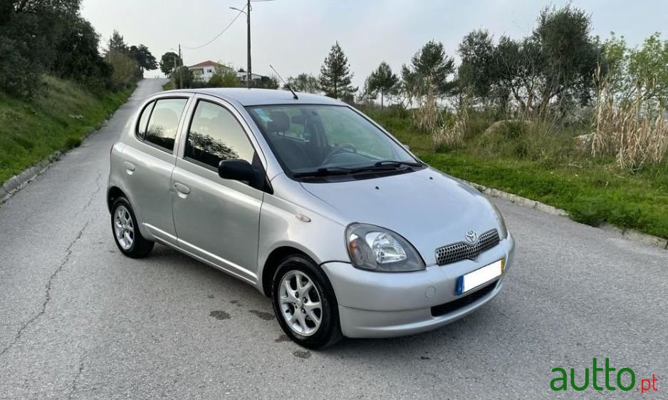 2001' Toyota Yaris photo #4