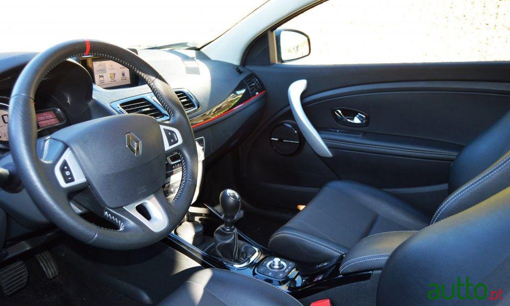 2012' Renault Megane 1.6 Dci Bose Edition Energy photo #3