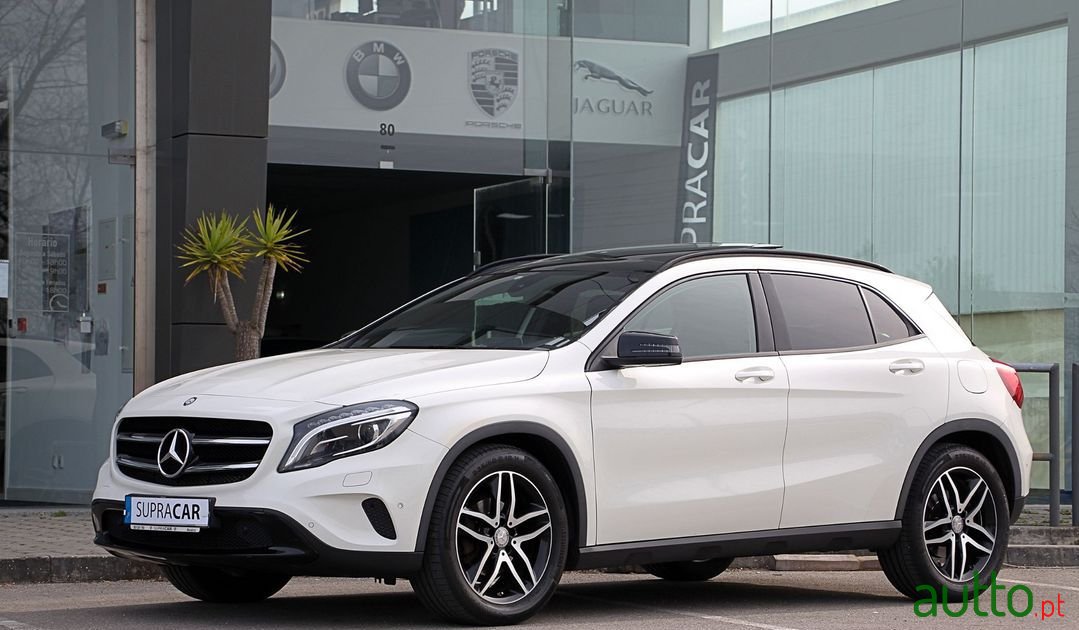 2016' Mercedes-Benz Gla-180 photo #3