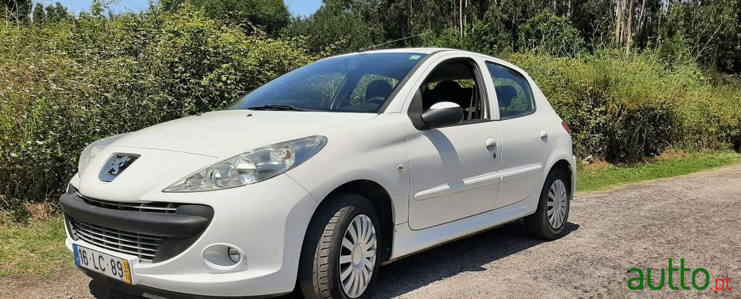 2010' Peugeot 206 Plus photo #1