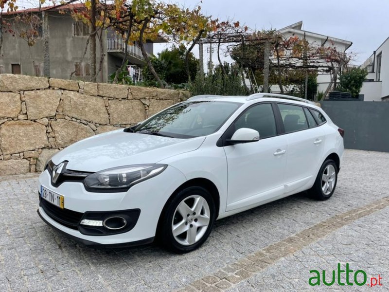 2014' Renault Megane Sport Tourer photo #1