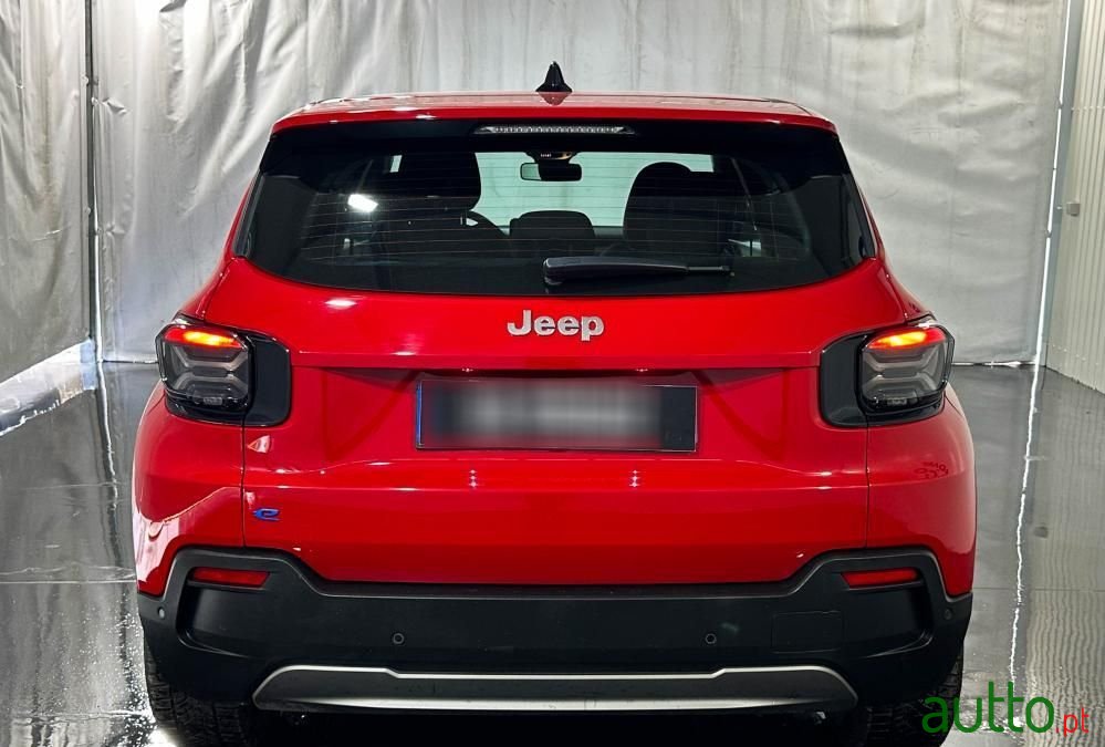 2023' Jeep Avenger photo #5