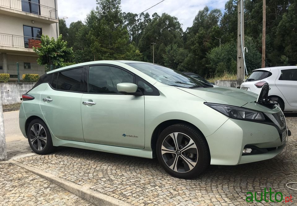 2018' Nissan Leaf photo #3