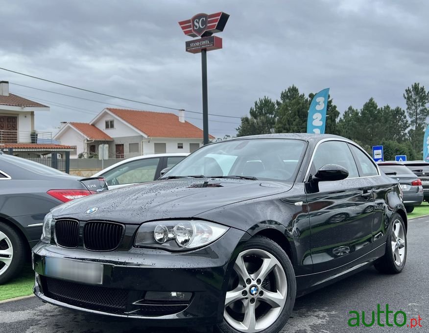 2008' BMW 120 photo #1