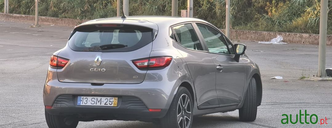 2013' Renault Clio photo #6