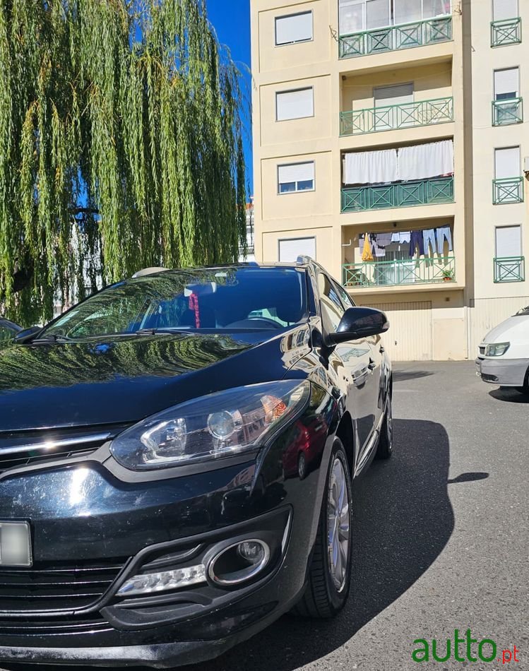 2016' Renault Mégane Sport Tourer photo #3