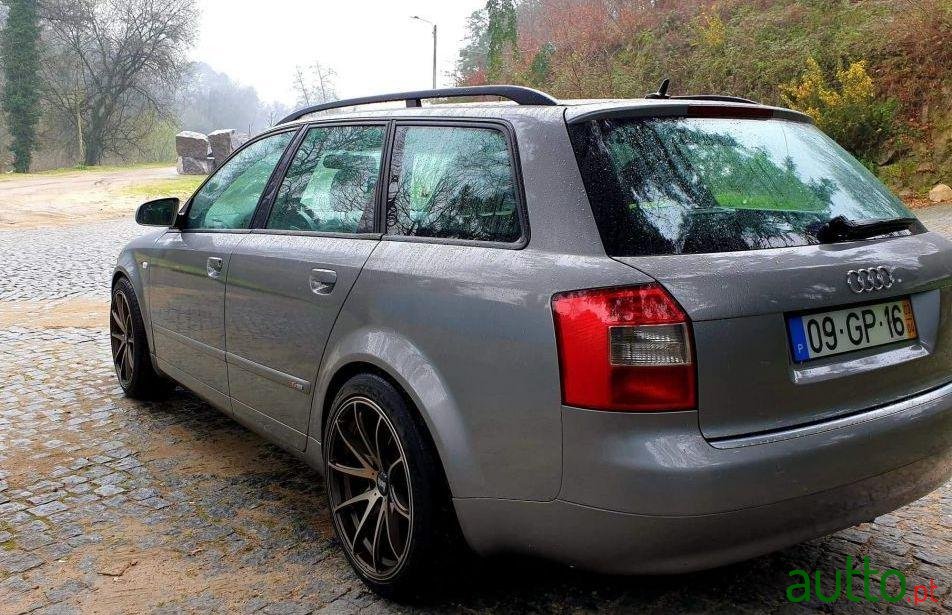 2003' Audi A4 Avant photo #1