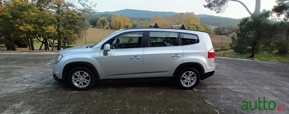 2011' Chevrolet Orlando photo #6