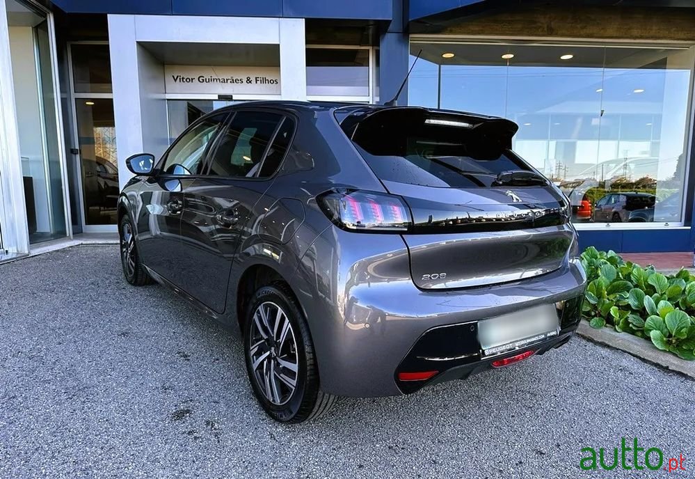 2022' Peugeot 208 photo #6