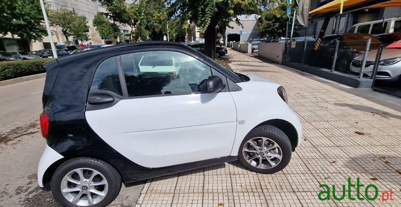 2017' Smart Fortwo photo #6