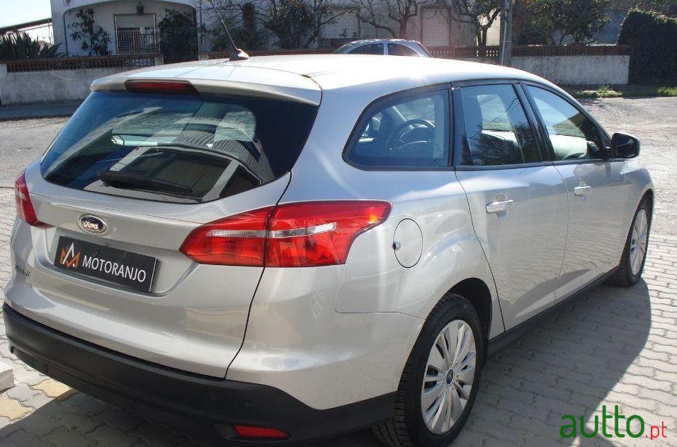 2017' Ford Focus Sw photo #1