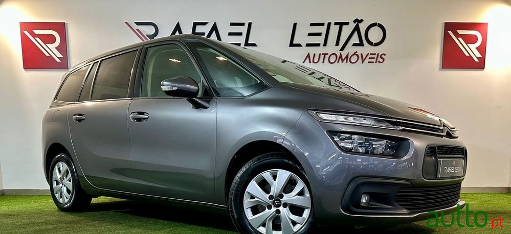2020' Citroen C4 SpaceTourer photo #5