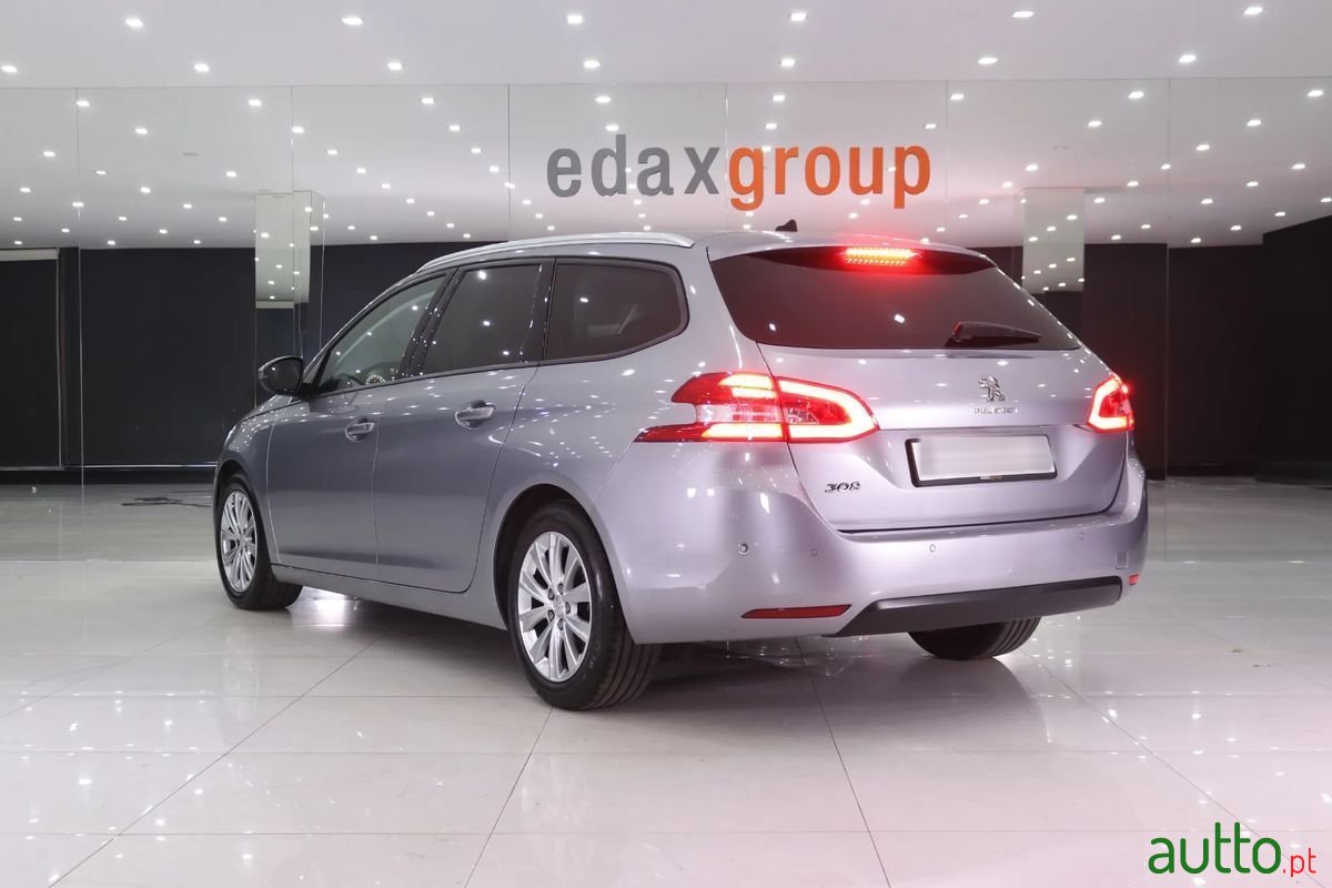 2018' Peugeot 308 Sw photo #4