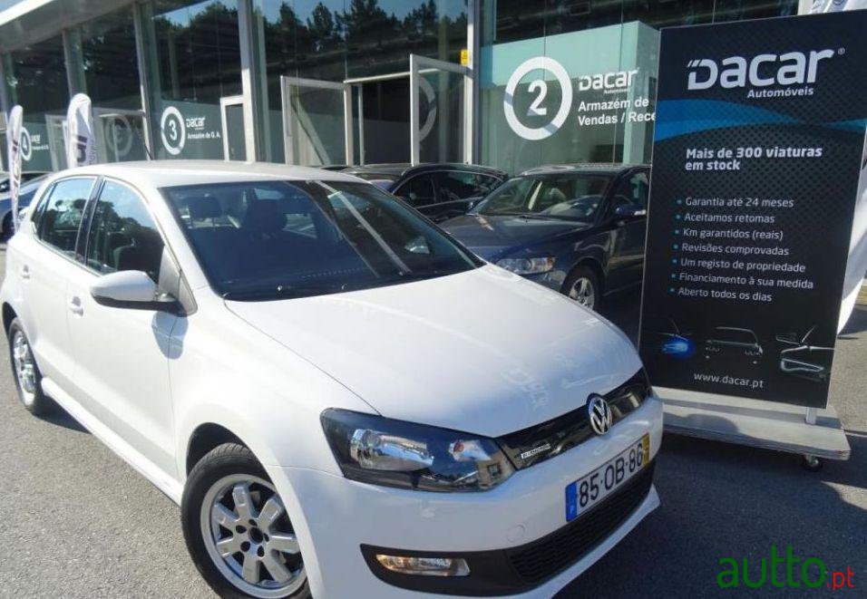 2013' Volkswagen Polo photo #1