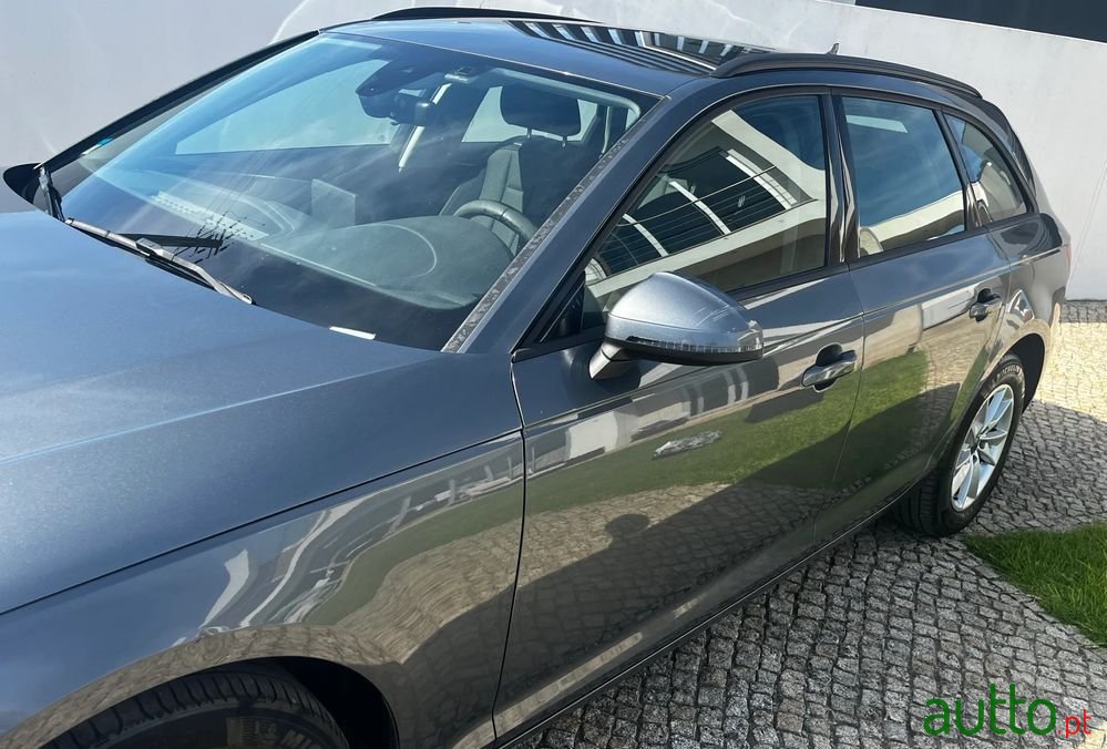 2016' Audi A4 Avant photo #4