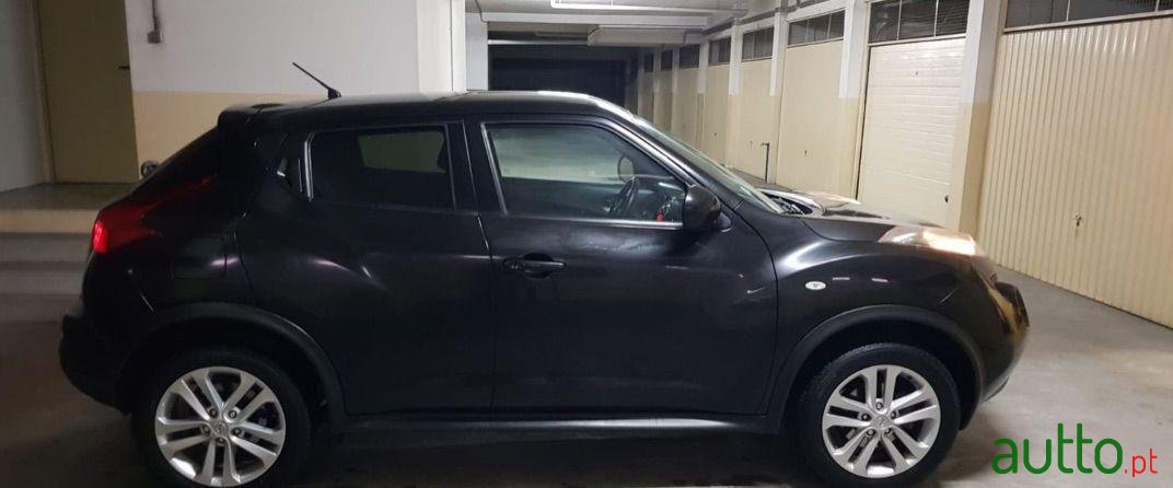 2010' Nissan Juke photo #1