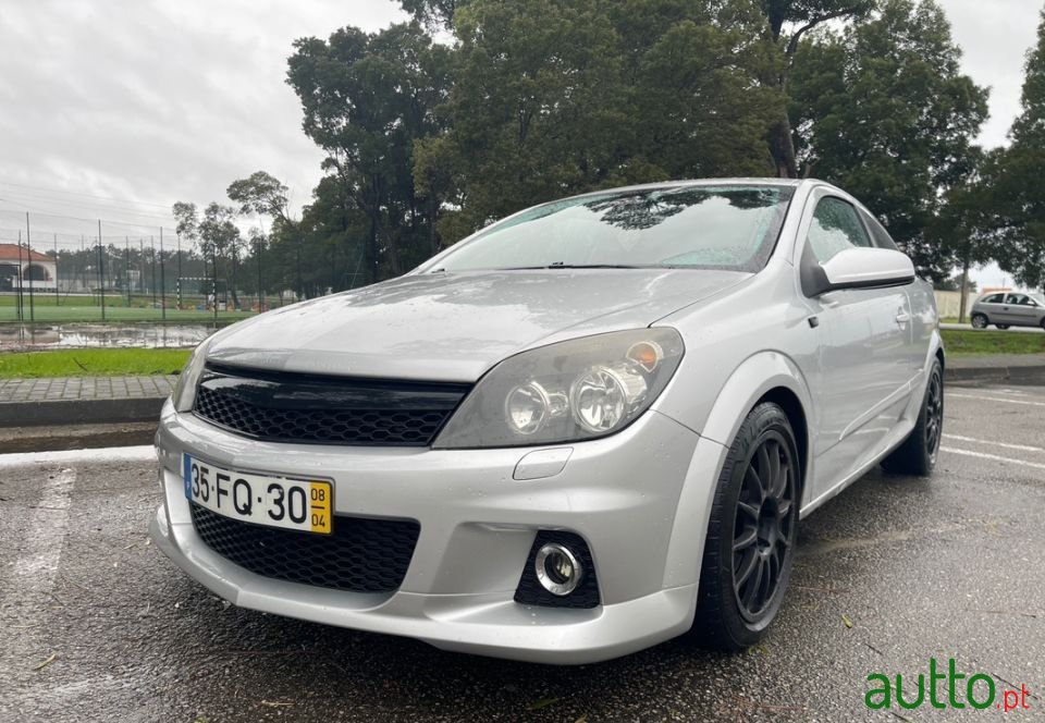 2008' Opel Astra-Gtc photo #1