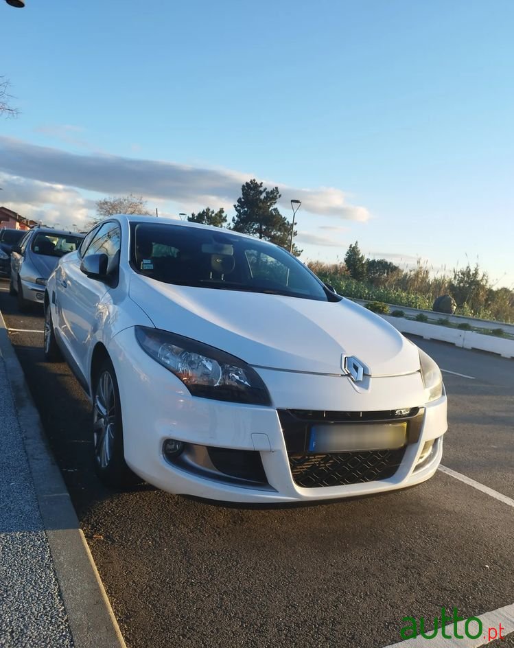 2010' Renault Mégane Coupe 1.5 Dci Gt Line photo #1